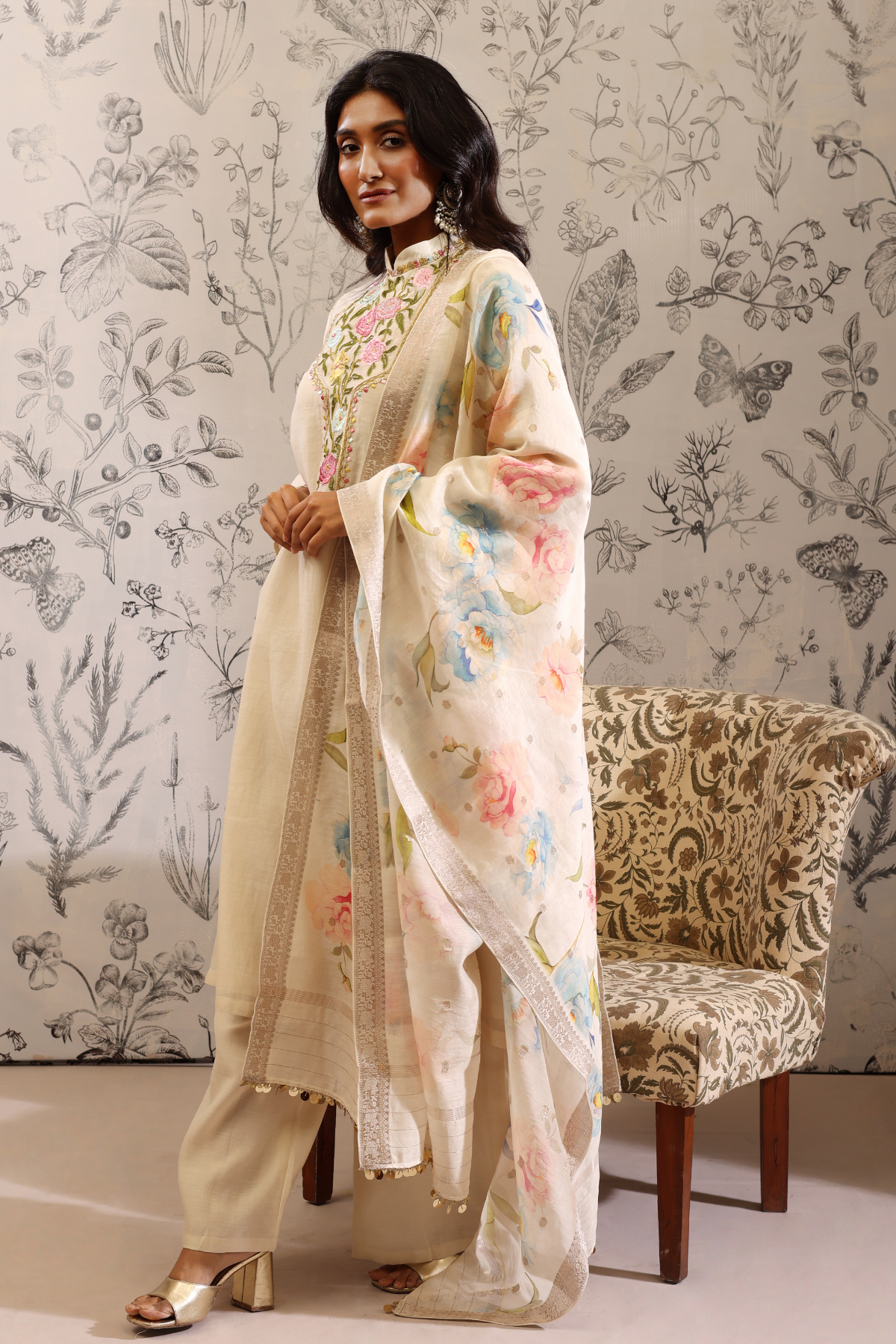 Paatala - Kurta Set- White