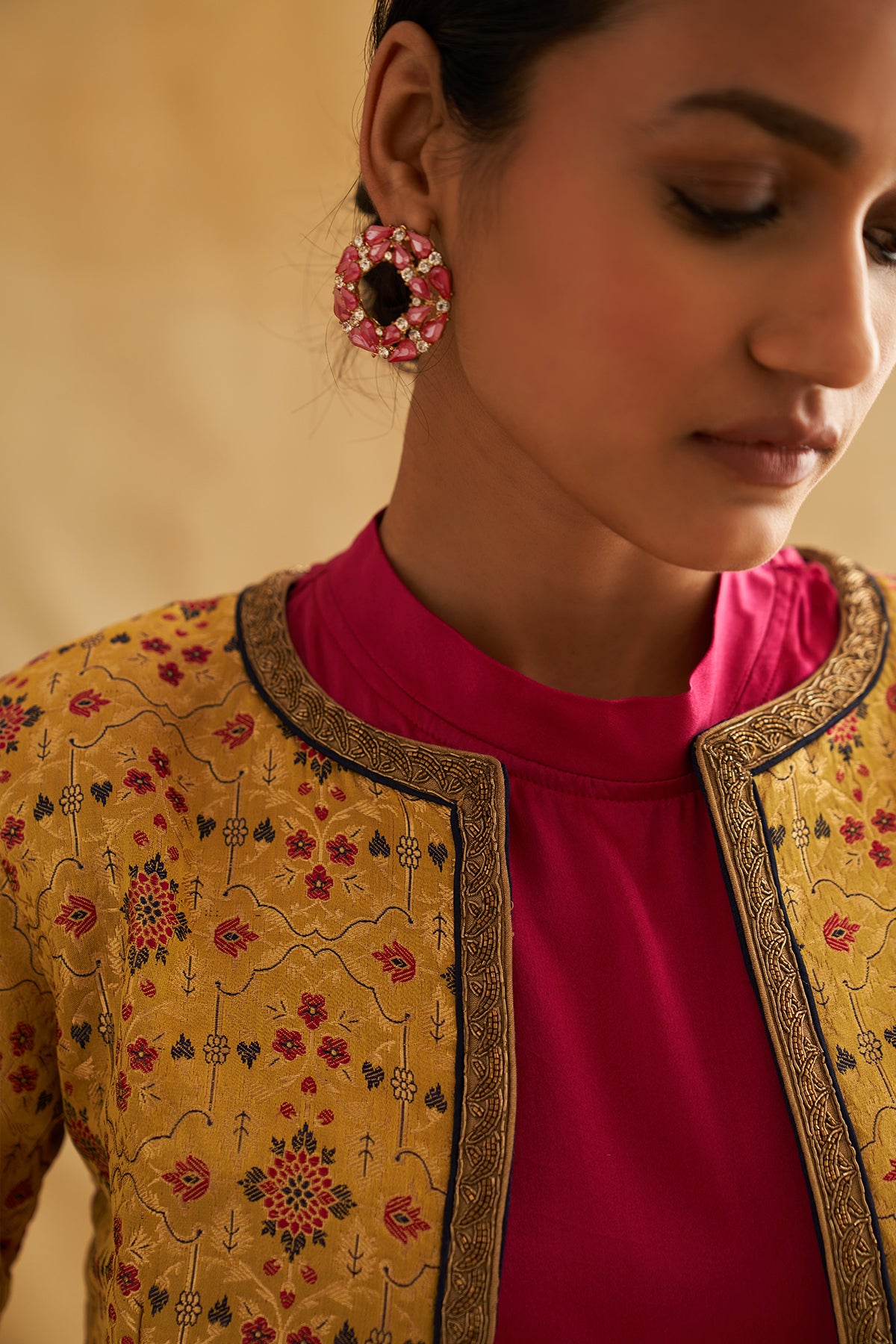 Raayisa : A Beautiful Garden - Jacket